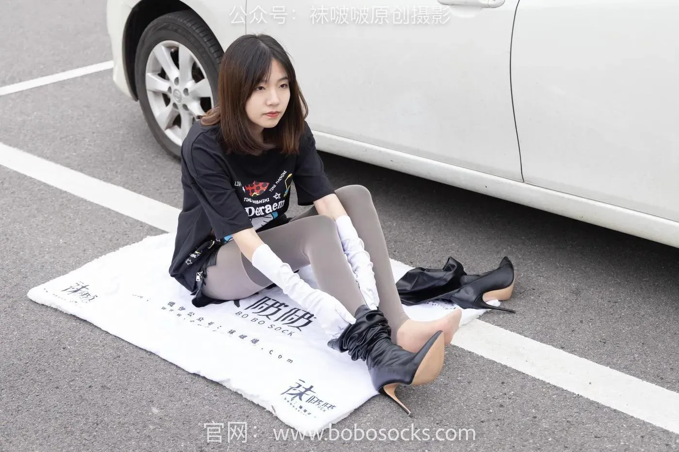 [BoBoSocks袜啵啵]NO.146 小甜豆-高跟长靴、黑色踩脚裤、肉丝 [154P]插图3
